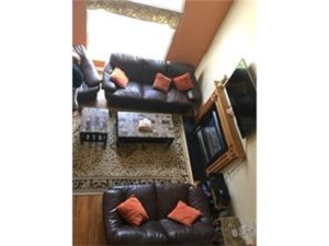 5family room from above for kijiji