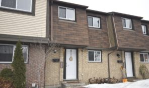 *SOLD* 2606 Pimlico Cr – Lovely Townhouse Condo For Sale in Great Location!
