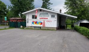 *SOLD* 415 McArthur Ave – Commercial Building in Busy Location!