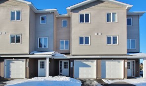 *SOLD* 2642 PALINGS PRIVATE