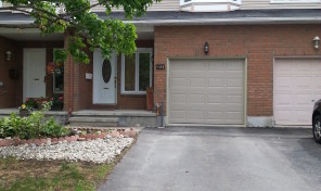 Beautiful Townhome for Rent in Greenboro Area!